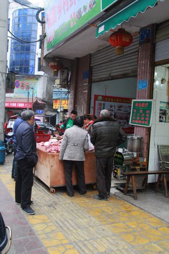 卖肉店铺起名字大全大气（卖肉店名怎么起好听啊）