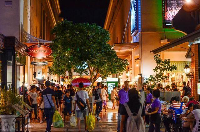 夜市服装小店铺起名大全（服装夜市在哪里）